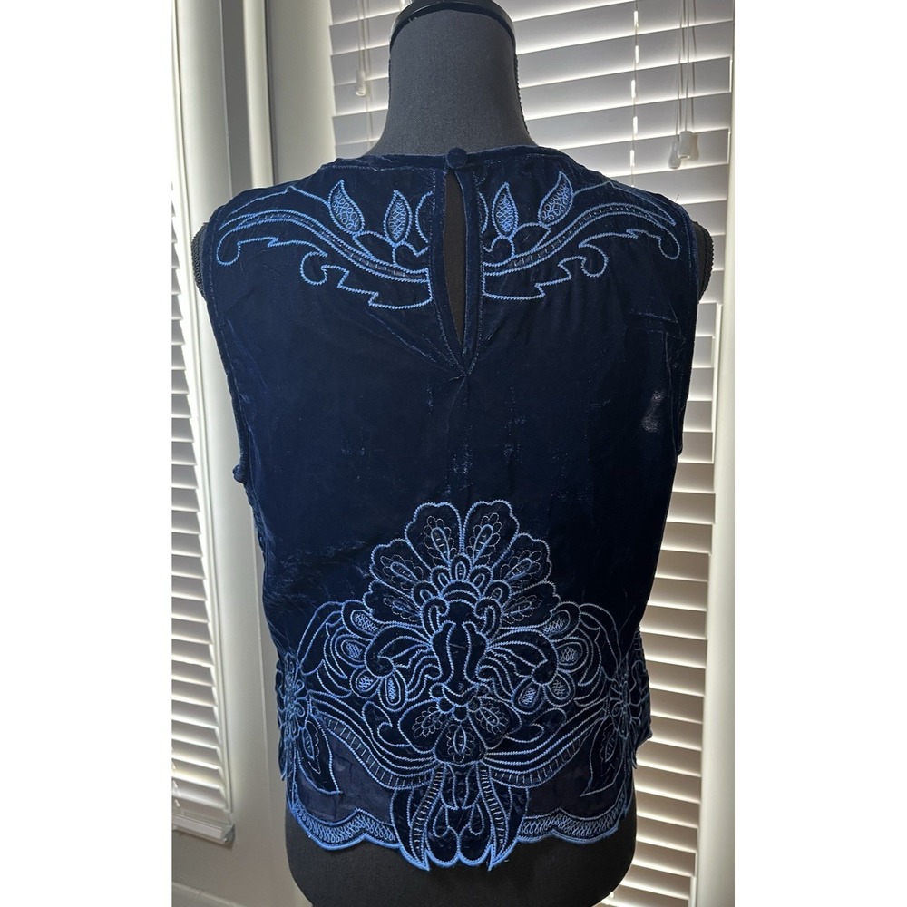 Anthropologie Lainie Sleeveless Velvet Lace Cutwork Blouse Blue Medium - Picture 4 of 11